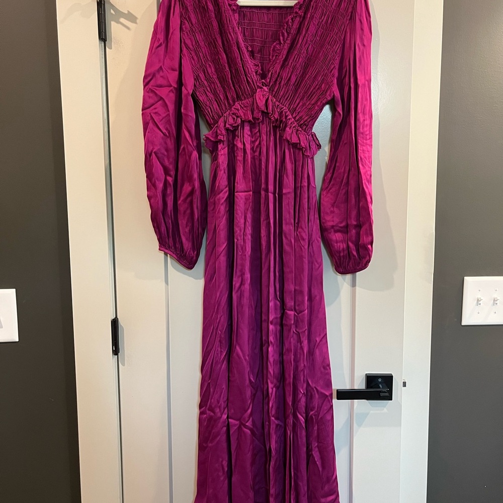 Chic Magenta Maxi Dress with Long Sleeves